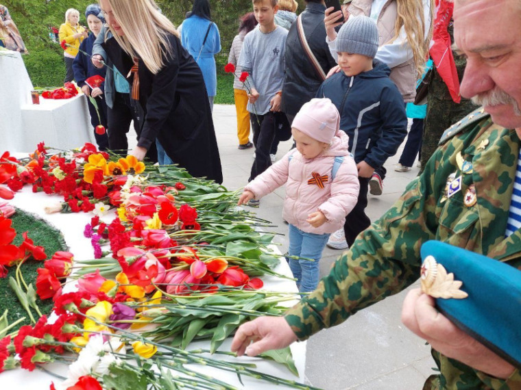 Тарусяне отмечают 78-ю годовщину Победы в Великой Отечественной войне..
