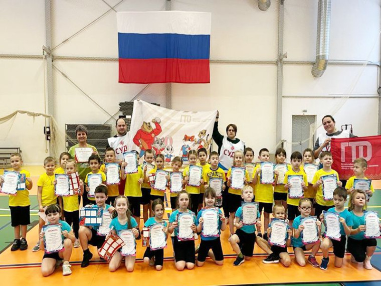 Юные спортсмены из детского сада «Малышок» сдали нормативы комплекса ГТО.